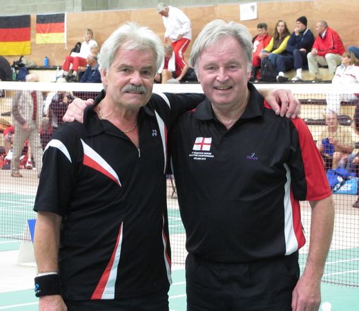 Dietmar (links) mit dem Ersten der EM im HE O65, Harry Shadwick